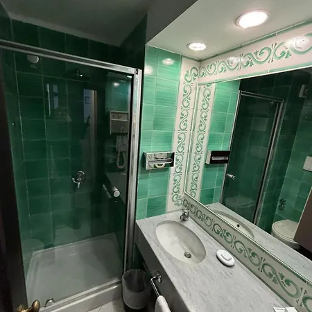 Stanza 108-1 Royal * Positano